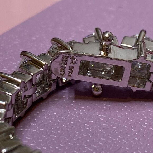 💛 18k White Gold Plated 925 CZ Tennis Bracelet - Picture 6 of 12